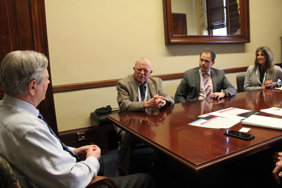 February 2019 - Senator Hoeven meets with North Dakota broadcasters.